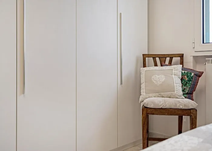 La Colombiera 迪亚诺马里纳