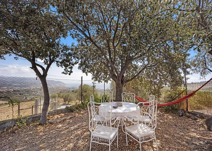 La Colombiera بيت للعطل